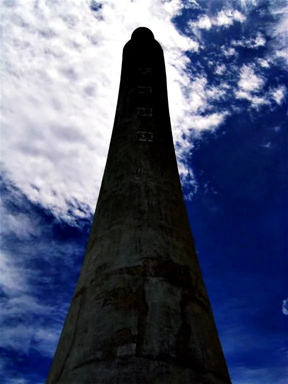 北回歸線標誌剪影